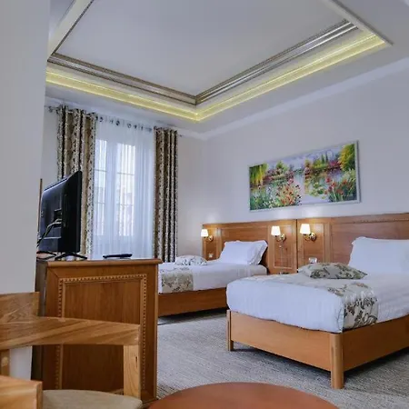 Boca Center Hotel 4*